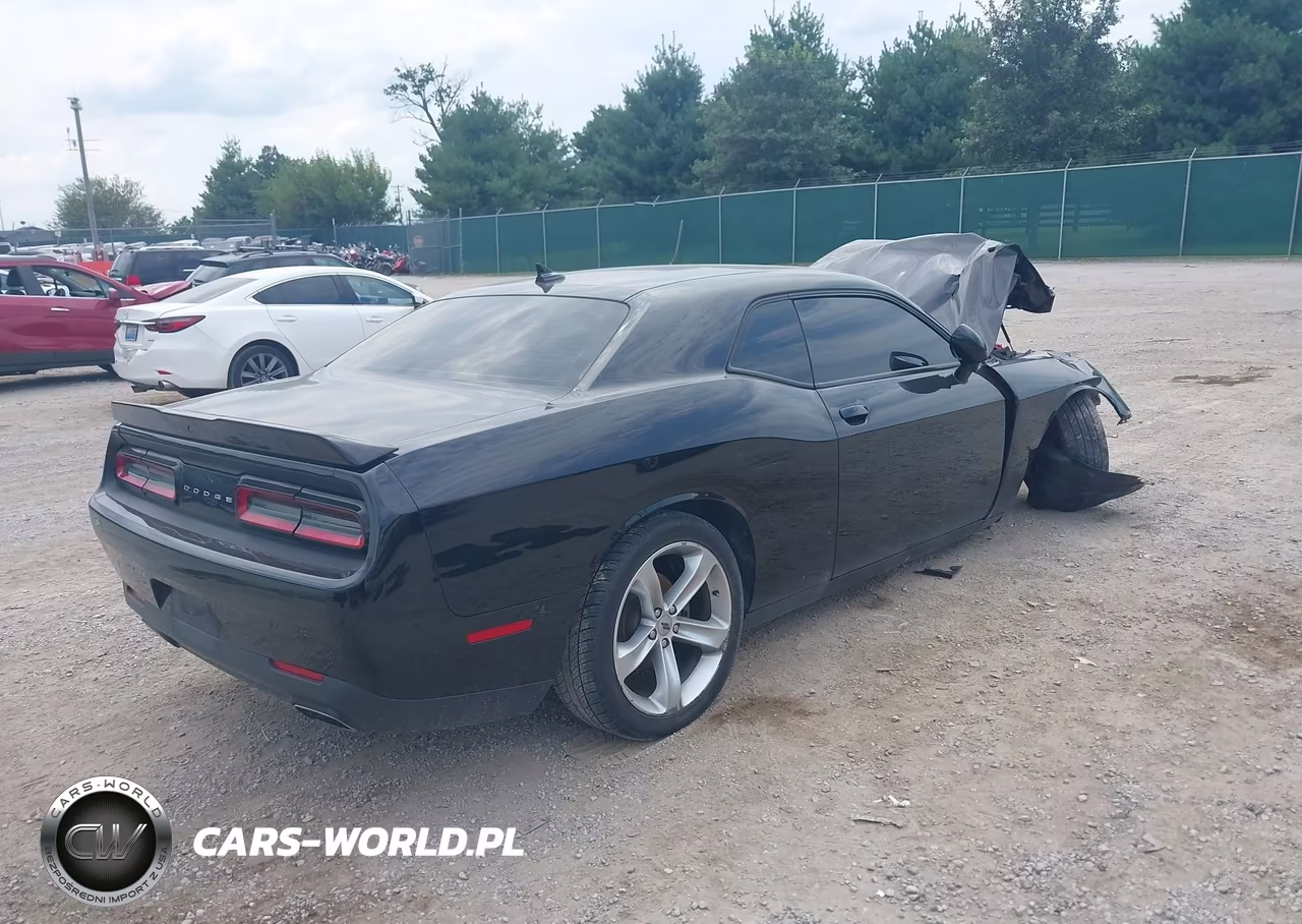 2018 Dodge Challenger Sxt VIN:2C3CDZAG2JH110292 - 4