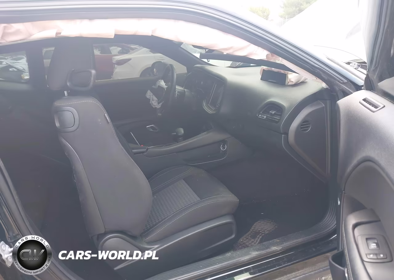 2018 Dodge Challenger Sxt VIN:2C3CDZAG2JH110292 - 5