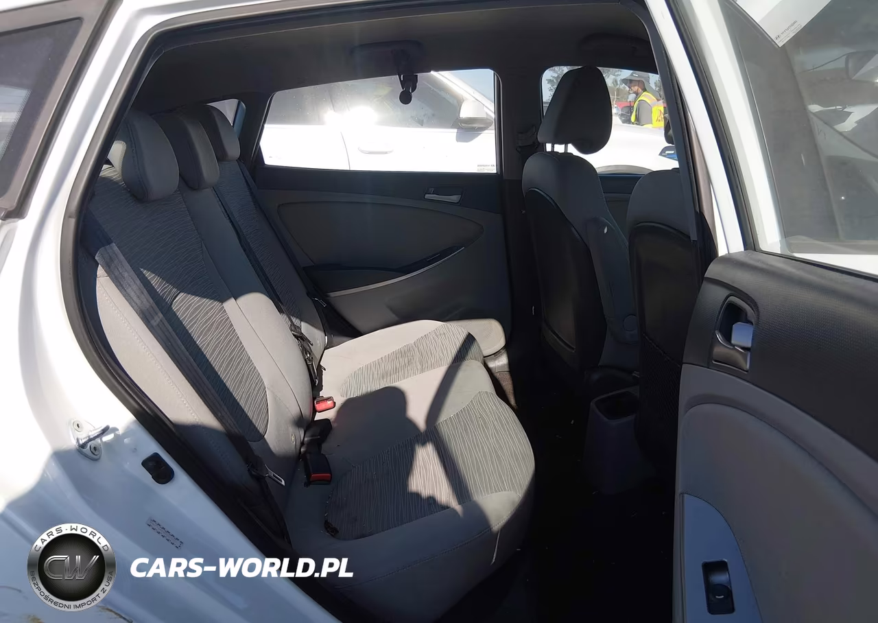 2015 Hyundai Accent Gs VIN:KMHCT5AE8FU215621 - 8