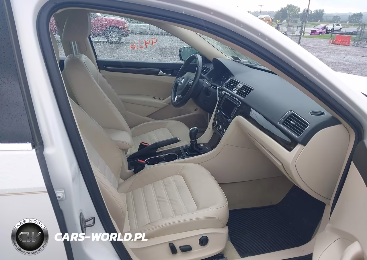 2015 Volkswagen Passat 2.0L Tdi Sel Premium VIN:1VWCV7A34FC010079 - 5