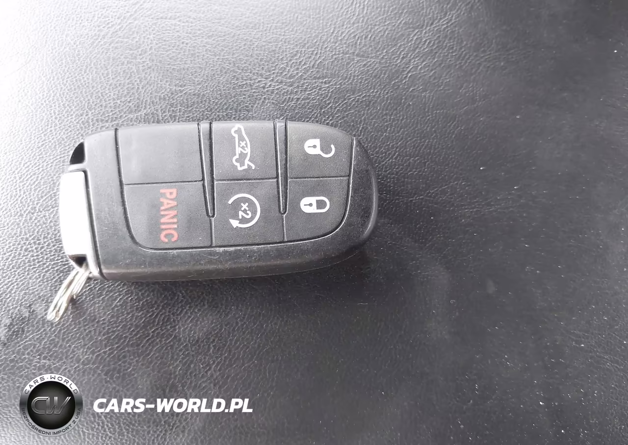 2014 Chrysler 300 VIN:2C3CCARG0EH328066 - 11