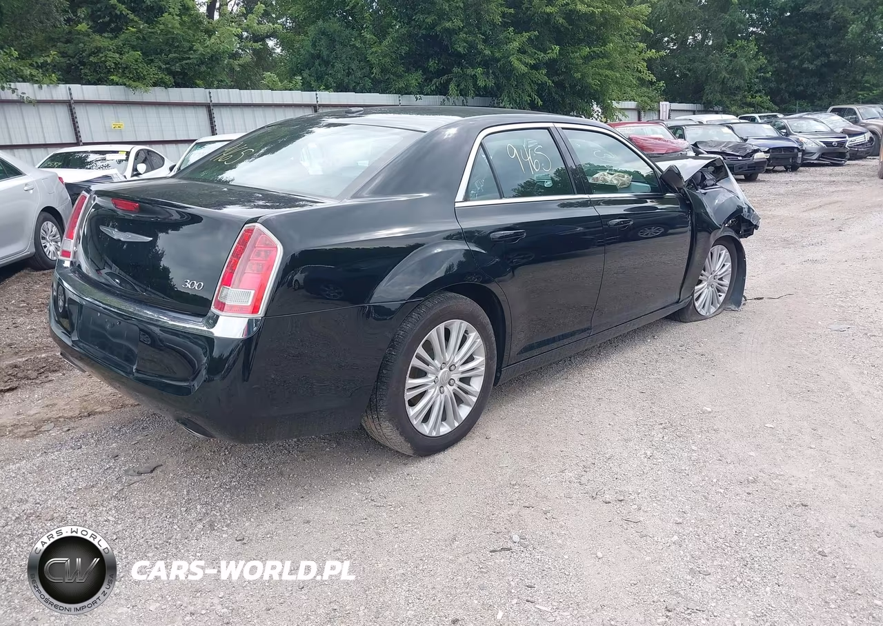 2014 Chrysler 300 VIN:2C3CCARG0EH328066 - 4