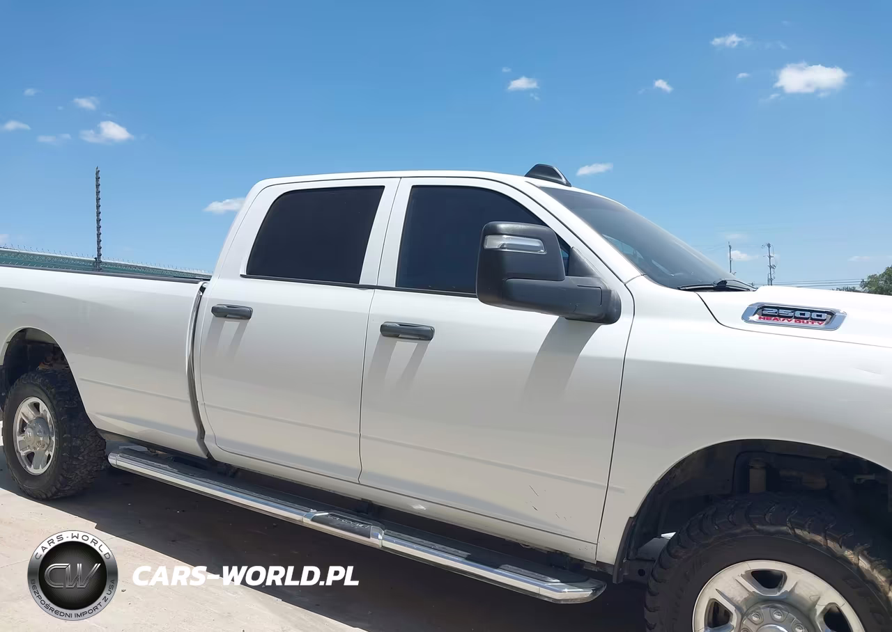 2023 Ram 2500 Tradesman 4X4 8' Box VIN:3C6UR5HJ9PG610381 - 13