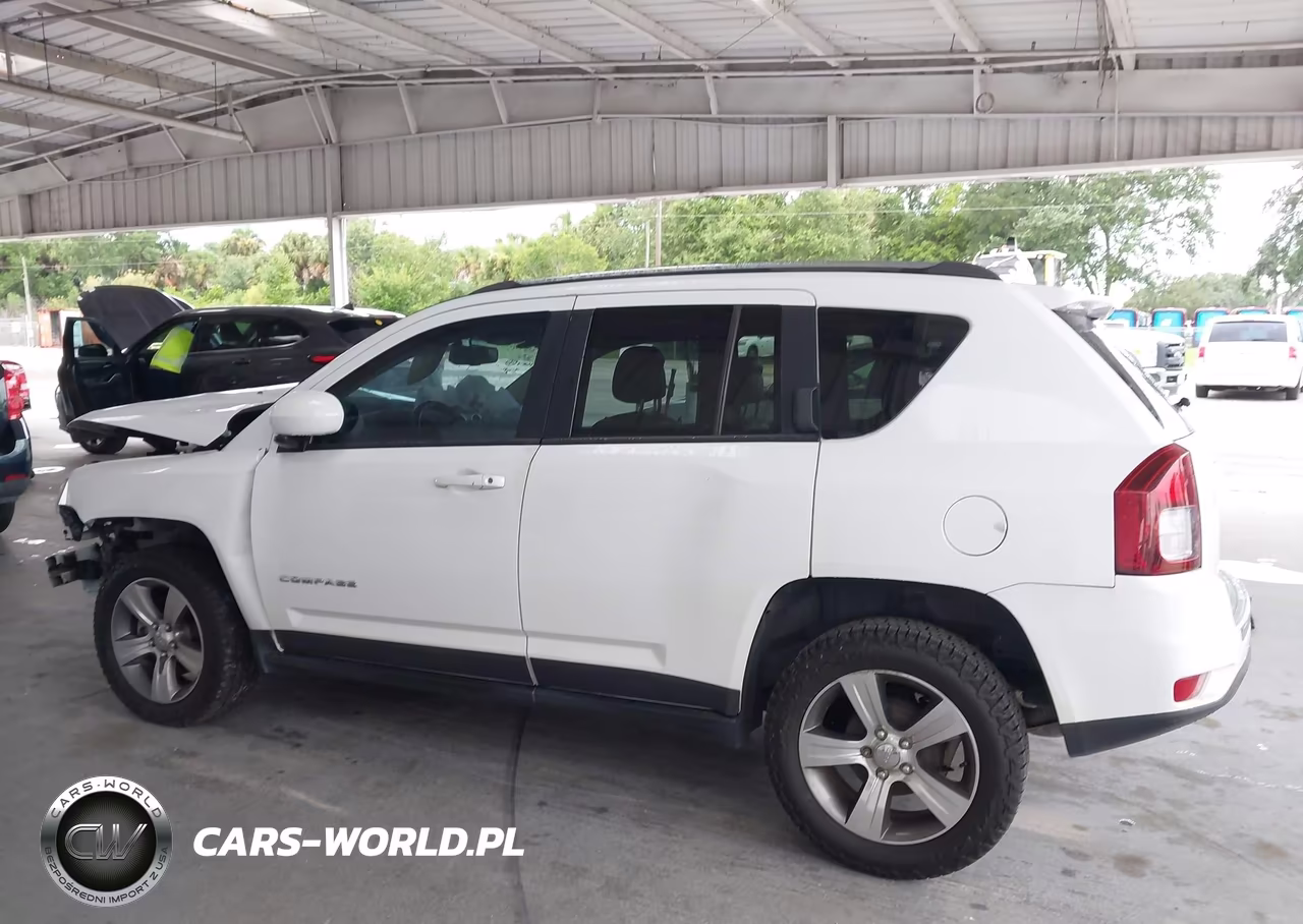 2016 Jeep Compass High Altitude Edition VIN:1C4NJCEA0GD803075 - 14