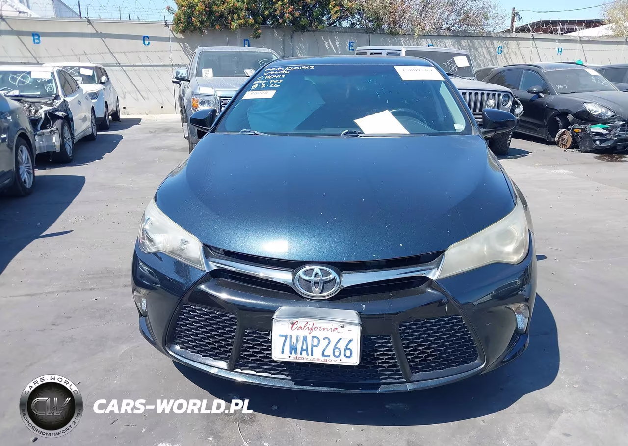 2016 Toyota Camry Se VIN:4T1BF1FK5GU207696 - 12