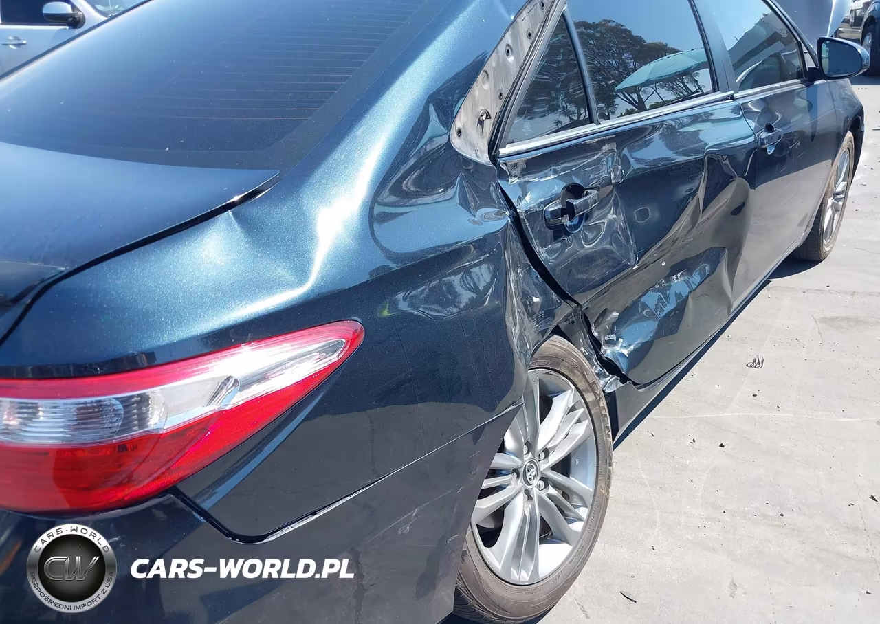 2016 Toyota Camry Se VIN:4T1BF1FK5GU207696 - 18