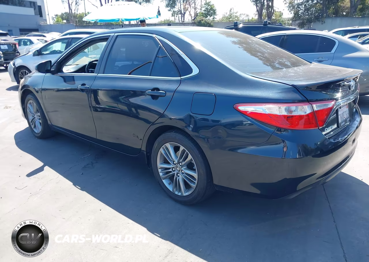2016 Toyota Camry Se VIN:4T1BF1FK5GU207696 - 3