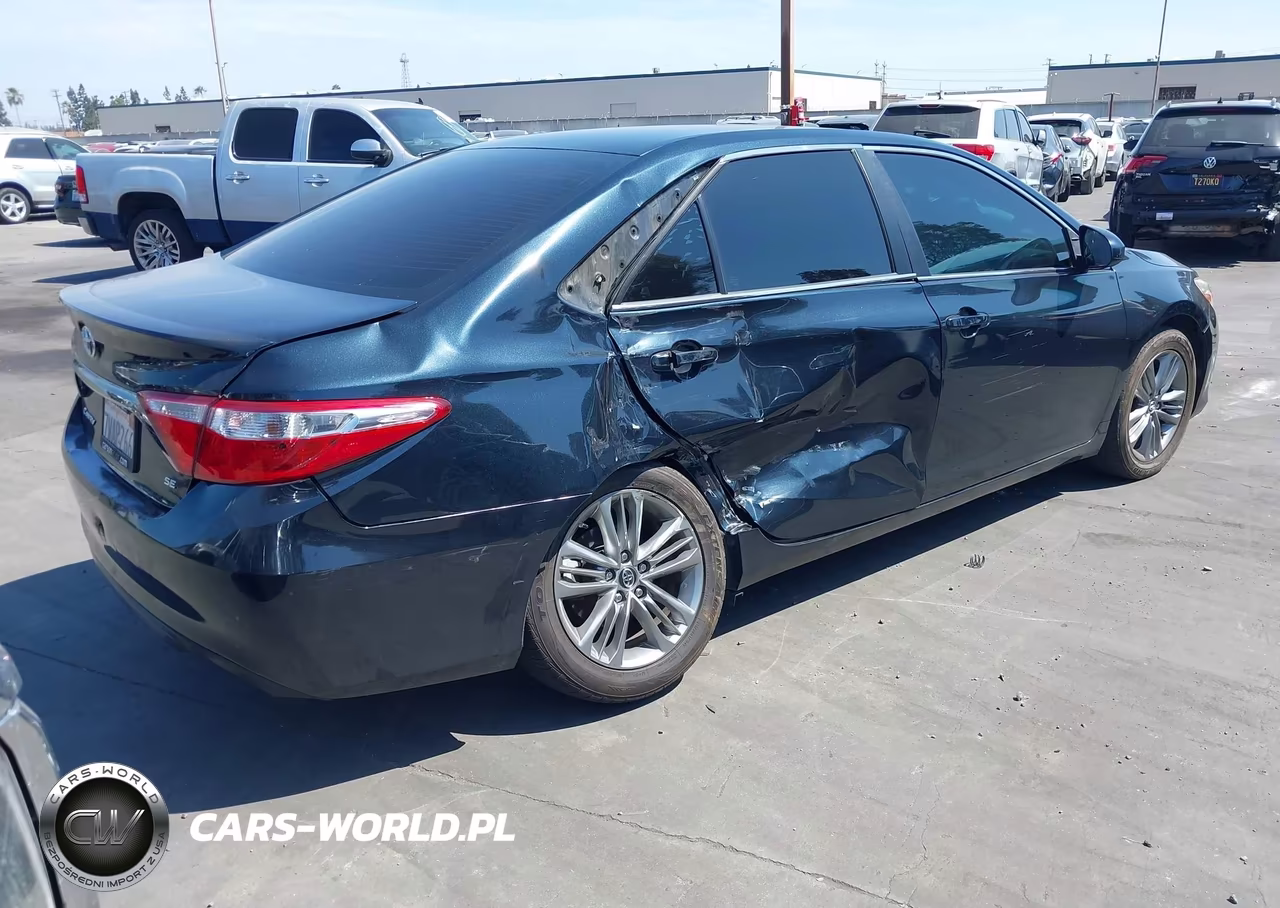 2016 Toyota Camry Se VIN:4T1BF1FK5GU207696 - 4