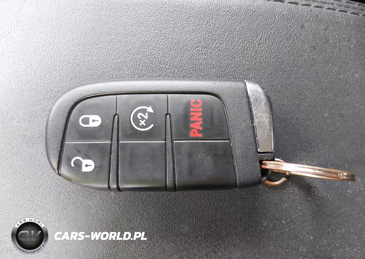 2020 Jeep Renegade Latitude VIN:ZACNJBBB8LPL33295 - 11