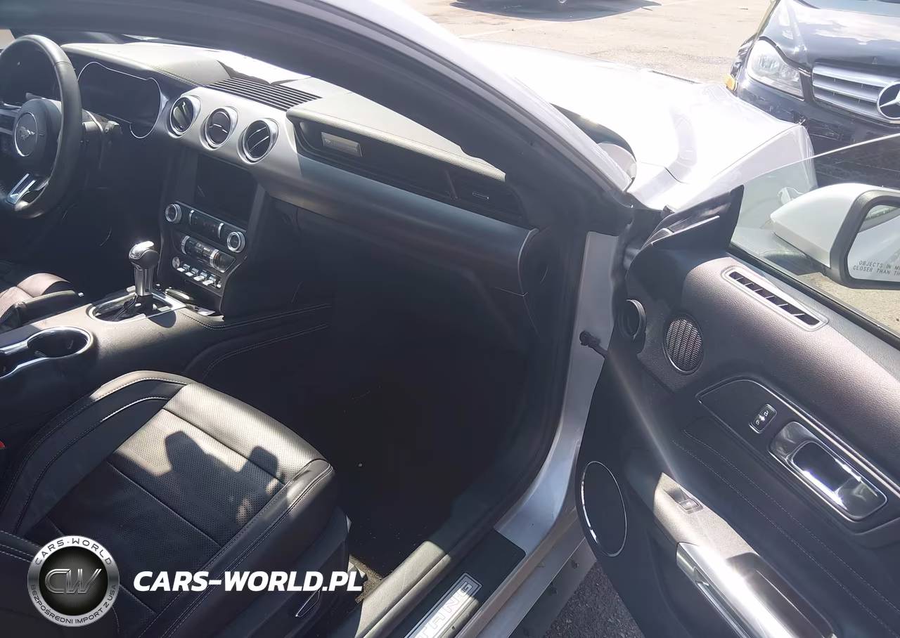 2018 Ford Mustang Ecoboost VIN:1FA6P8TH9J5170261 - 5