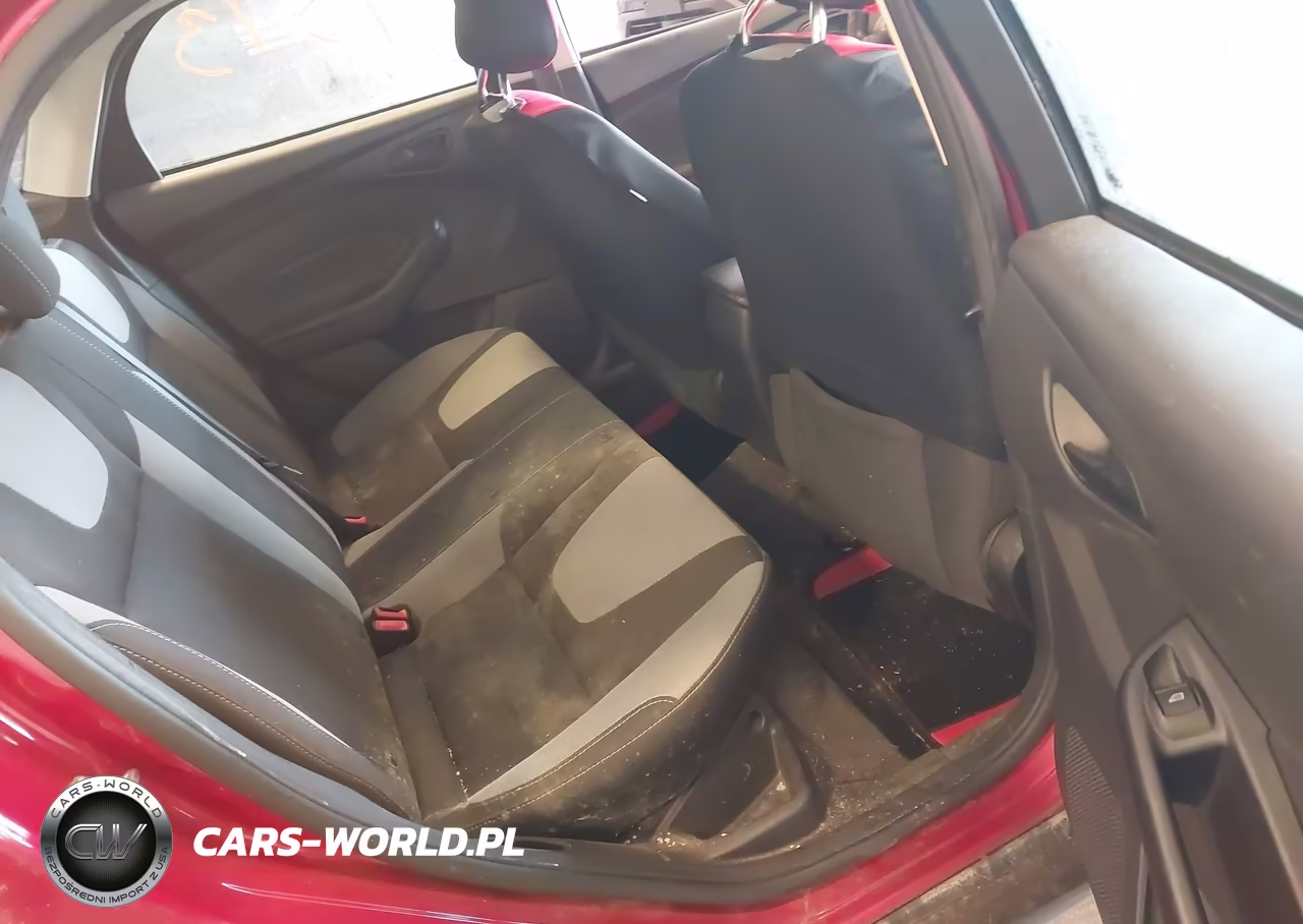 2012 Ford Focus Se VIN:1FAHP3F24CL311965 - 8