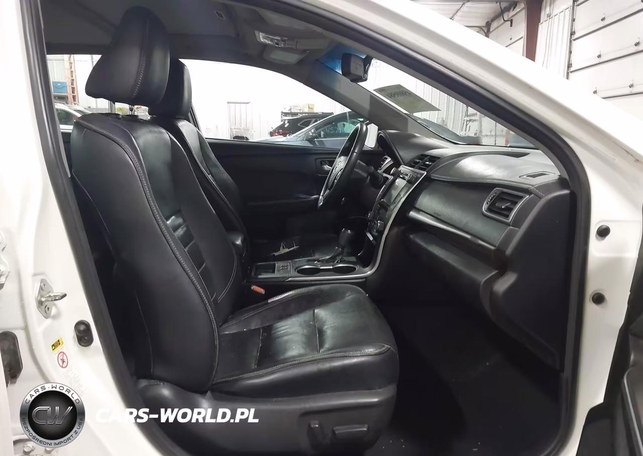 2015 Toyota Camry Xle VIN:4T1BF1FK8FU985506 - 5