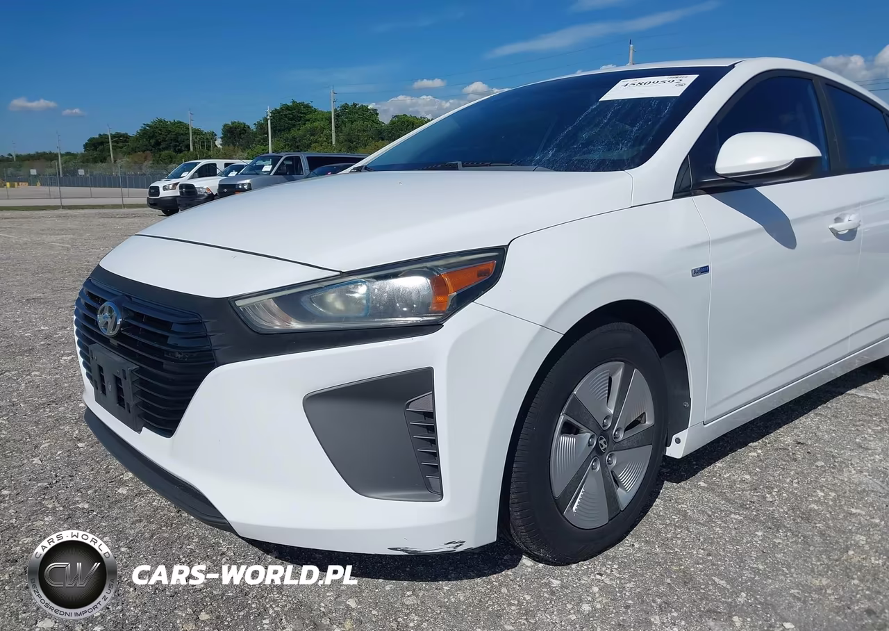 2018 Hyundai Ioniq Hybrid Blue VIN:KMHC65LC5JU100437 - 6