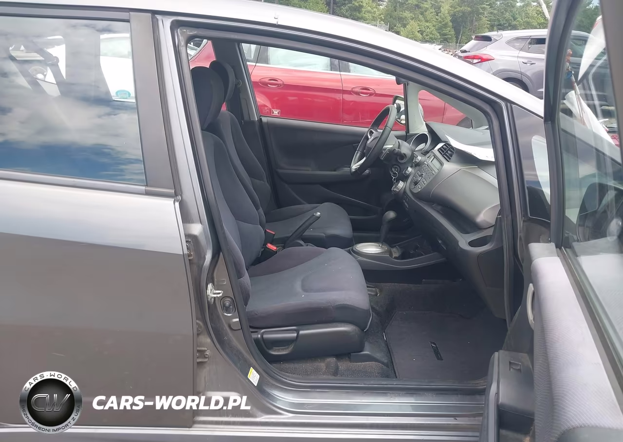 2011 Honda Fit Sport VIN:JHMGE8H53BC009659 - 5