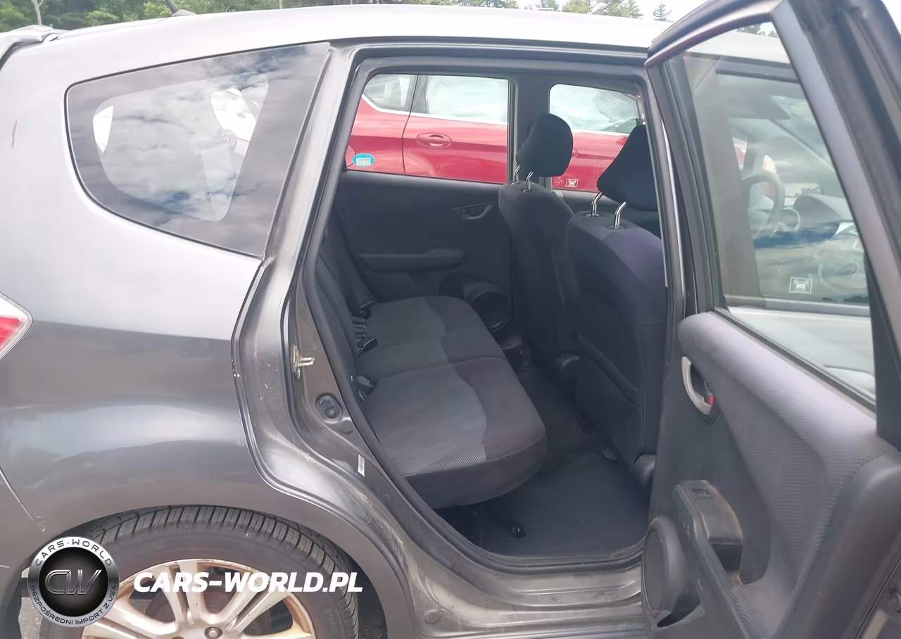 2011 Honda Fit Sport VIN:JHMGE8H53BC009659 - 8