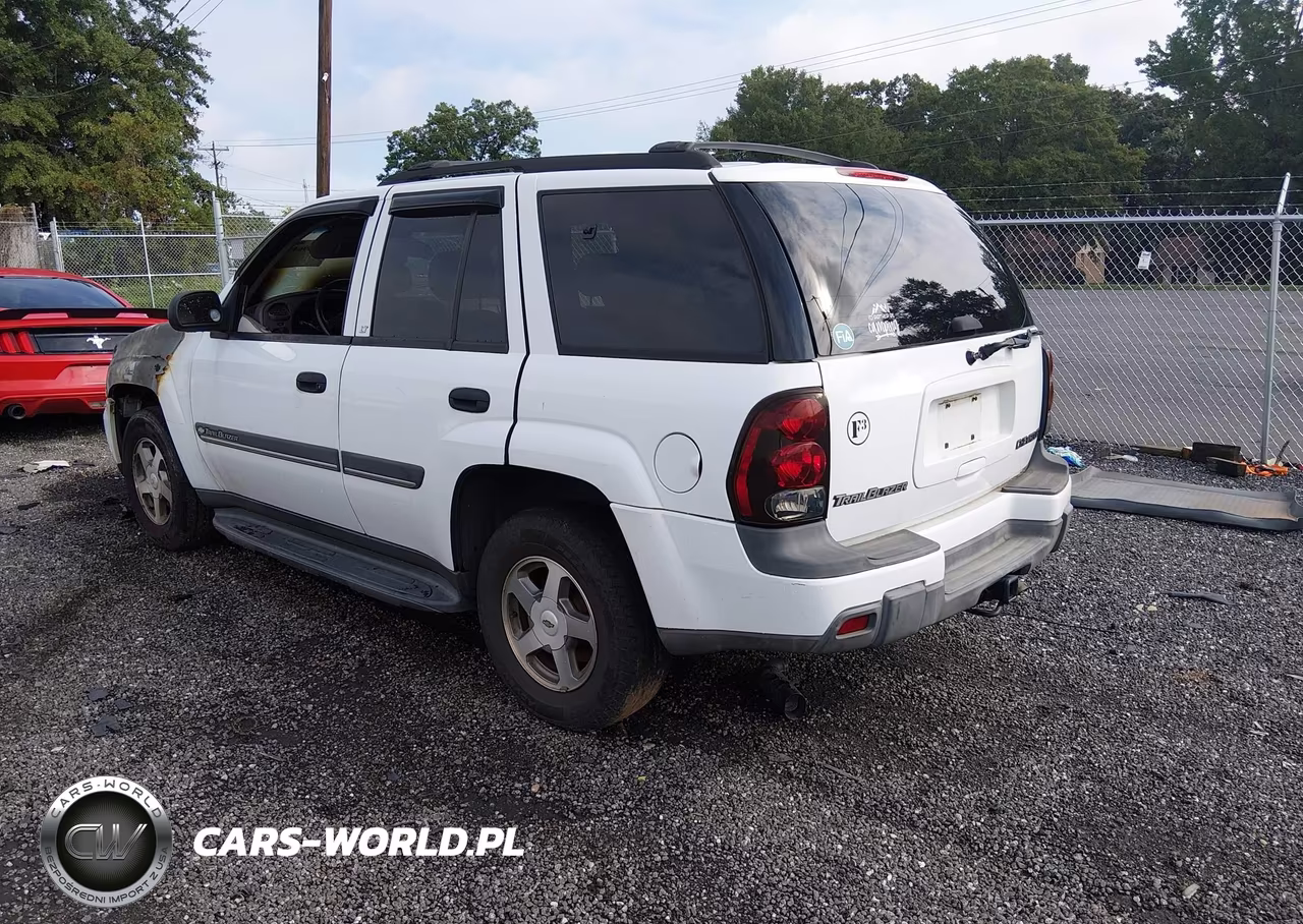 2002 Chevrolet Trailblazer Lt VIN:1GNDT13S322352984 - 3
