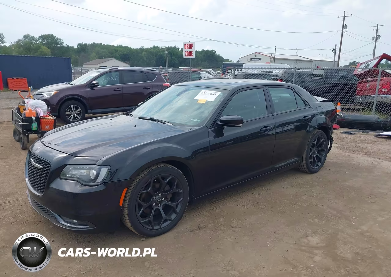 2019 Chrysler 300 300S VIN:2C3CCABG7KH590883 - 2