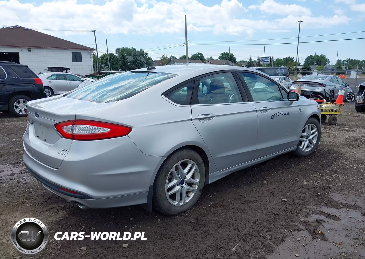 2013 Ford Fusion Se VIN:3FA6P0HRXDR373390 - 4