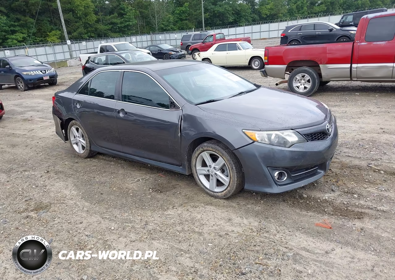 2012 Toyota Camry Se – zdjęcie 1 z 12