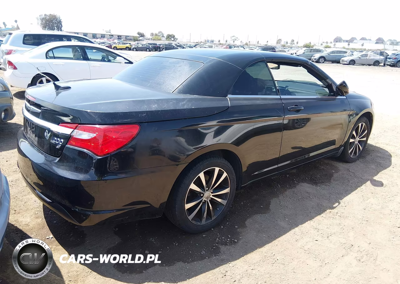 2012 Chrysler 200 S VIN:1C3BCBGG3CN174137 - 4