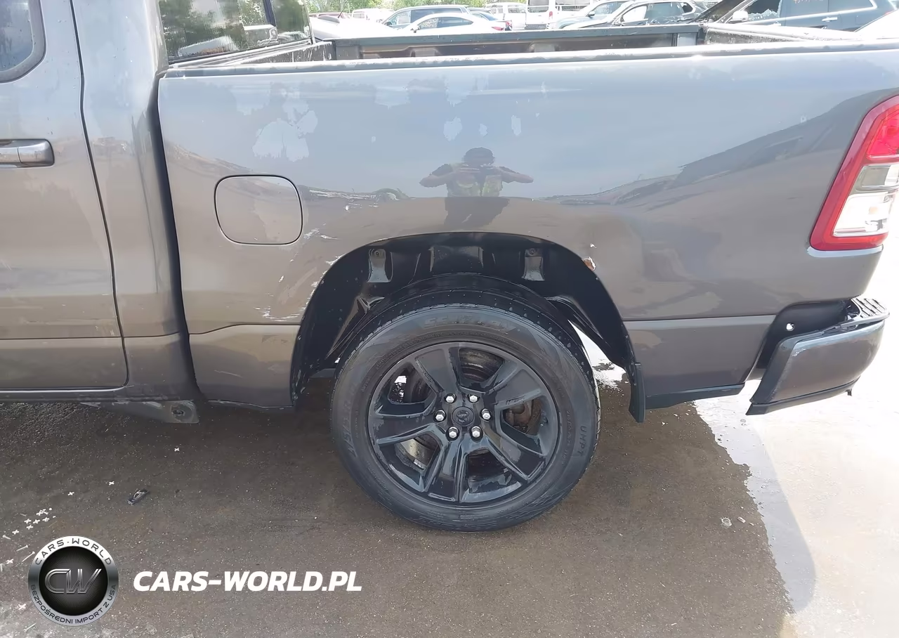 2020 Ram 1500 Big Horn 4X4 5'7 Box VIN:1C6RRFFG8LN101922 - 18