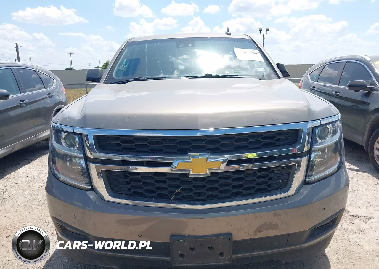 2018 Chevrolet Suburban Lt VIN:1GNSCHKC5JR397411 - 12