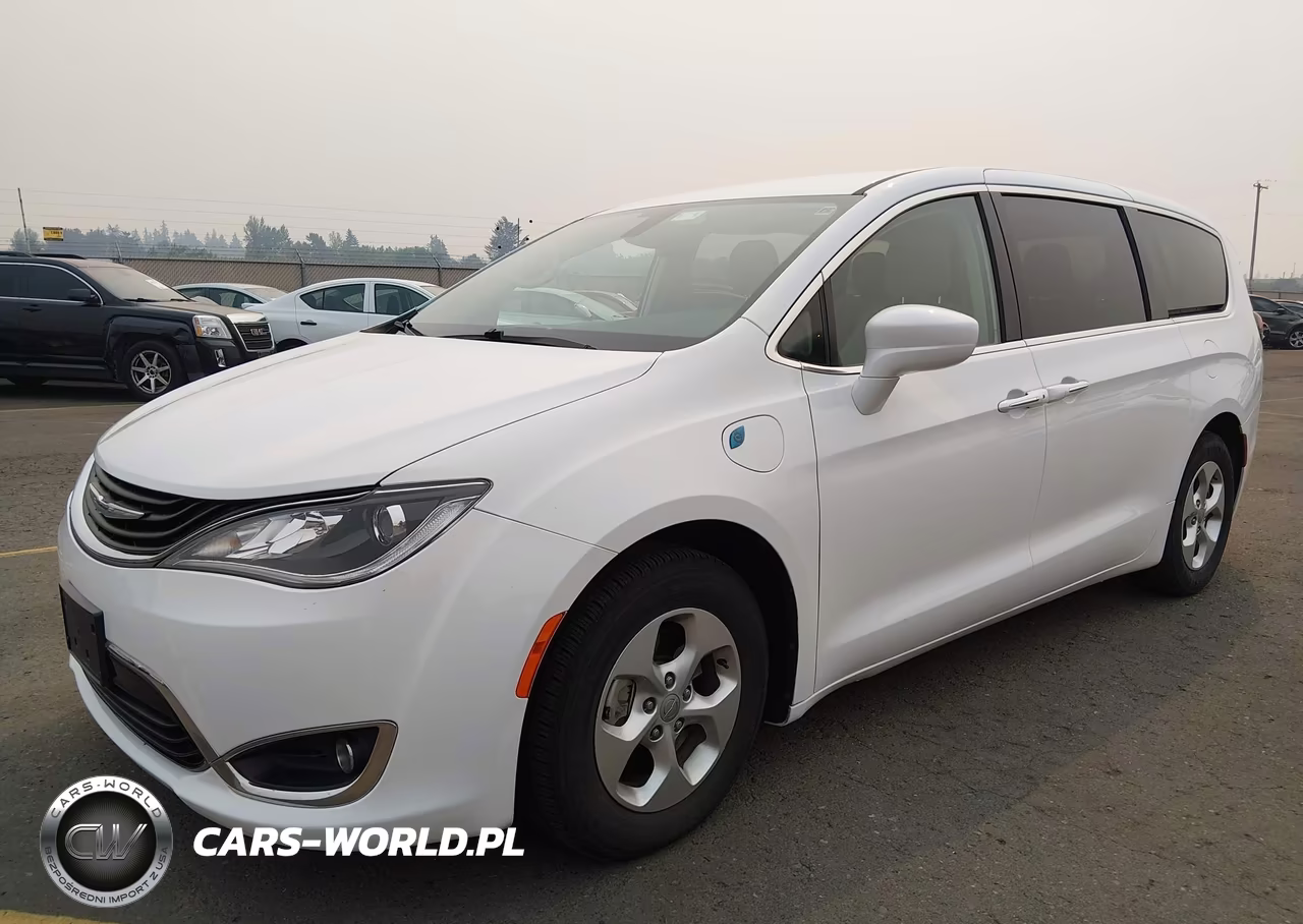 2018 Chrysler Pacifica Hybrid Touring Plus VIN:2C4RC1H71JR311661 - 2