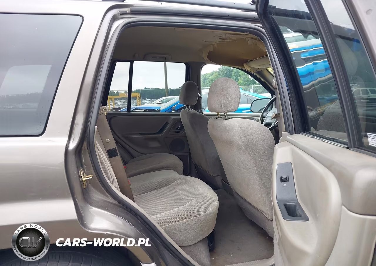 2000 Jeep Grand Cherokee Laredo VIN:1J4G248S3YC228052 - 8