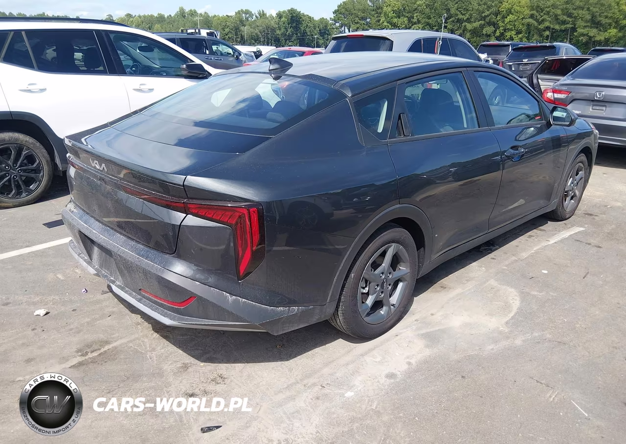2026 Kia K4 Lxs VIN:3KPFT4DE1TE282711 - 4