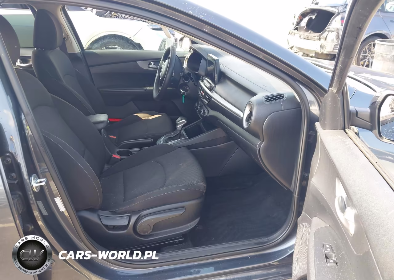 2020 Kia Forte Lxs VIN:3KPF24AD4LE256439 - 5