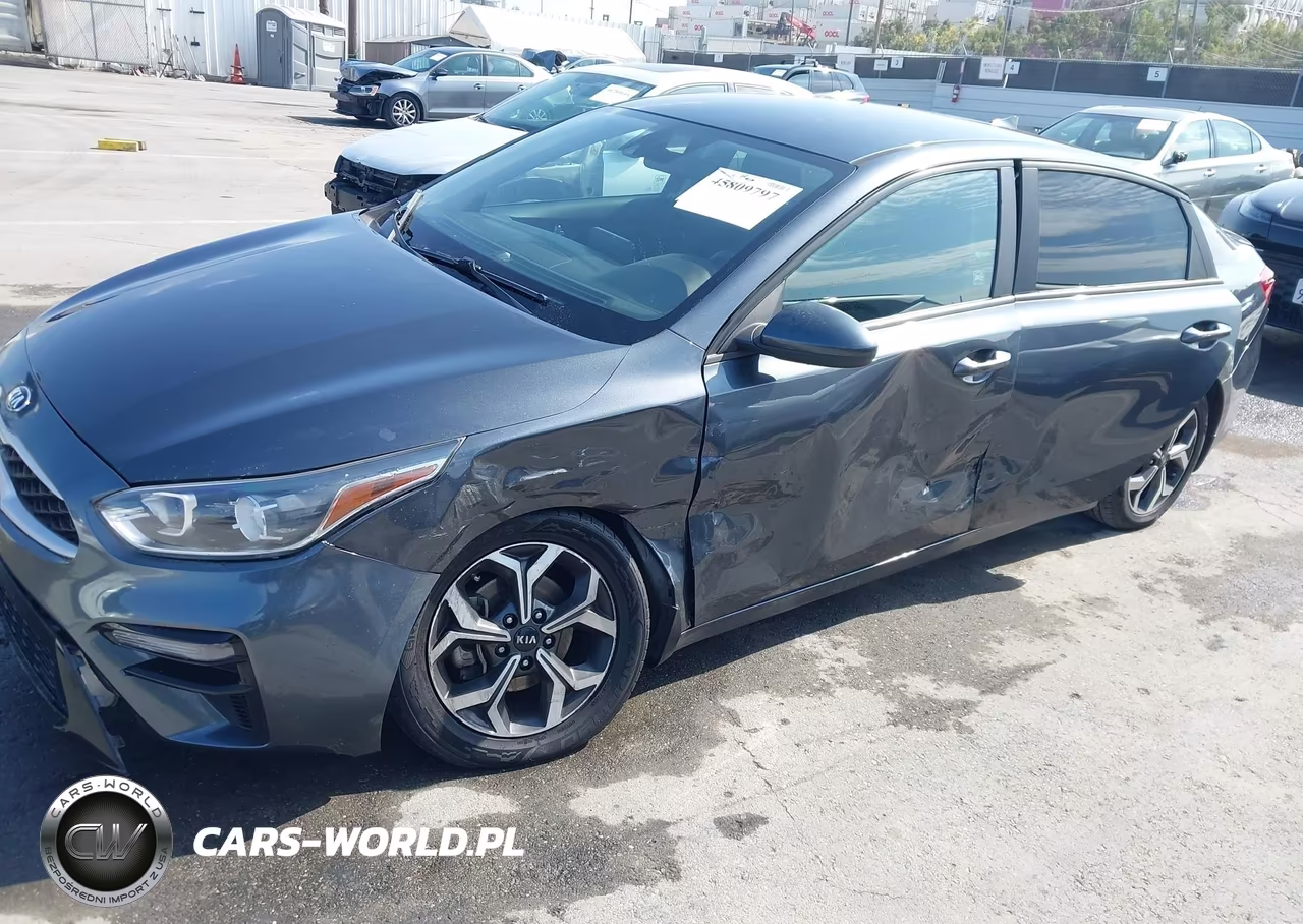 2020 Kia Forte Lxs VIN:3KPF24AD4LE256439 - 6