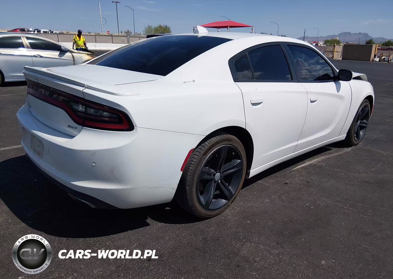 2015 Dodge Charger Sxt VIN:2C3CDXHG3FH722132 - 4