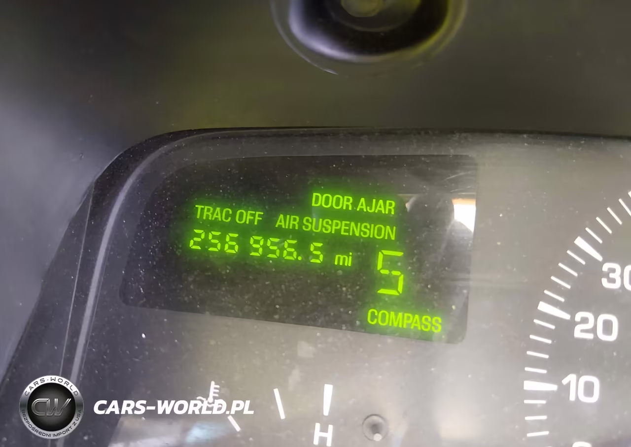 2002 Lincoln Town Car Signature VIN:1LNHM82W32Y656958 - 15