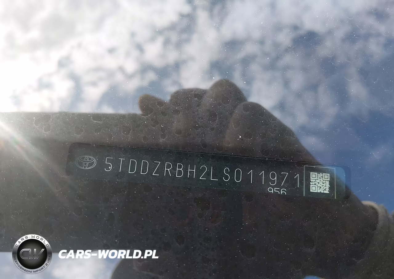 2020 Toyota Highlander Limited VIN:5TDDZRBH2LS011971 - 17
