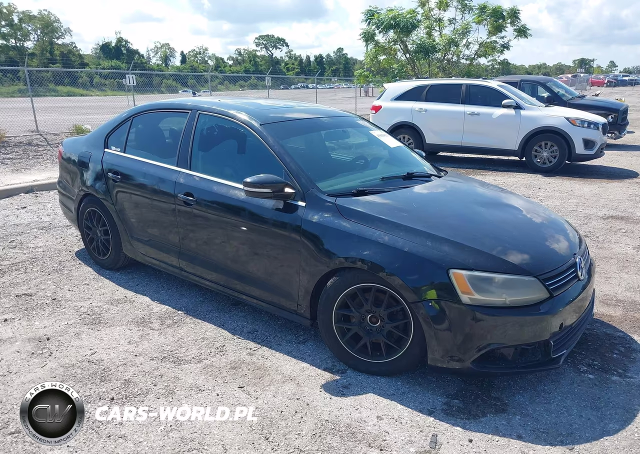 2013 Volkswagen Jetta 2.5L Se – zdjęcie 1 z 13