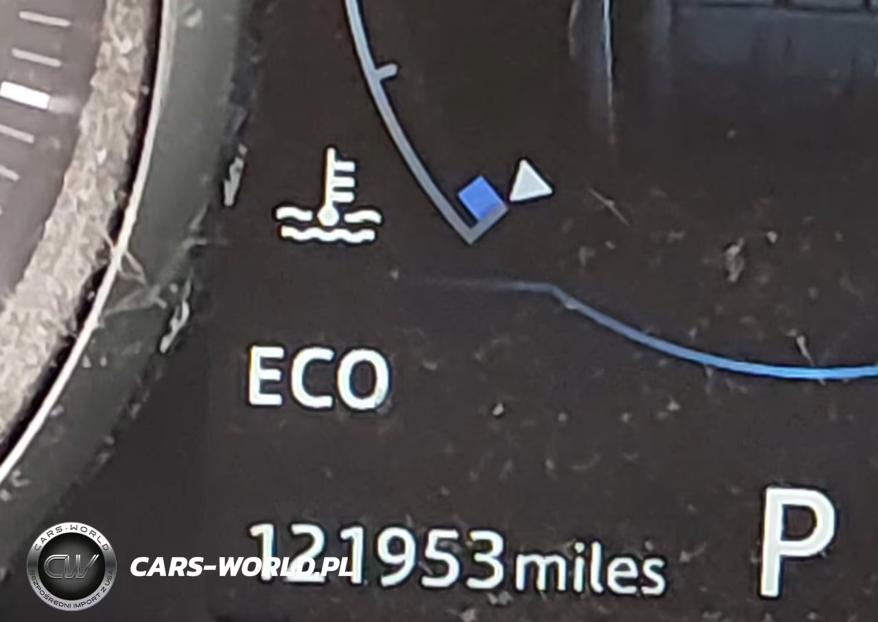 2018 Jaguar F-Pace 25T Premium VIN:SADCJ2FX8JA267493 - 16