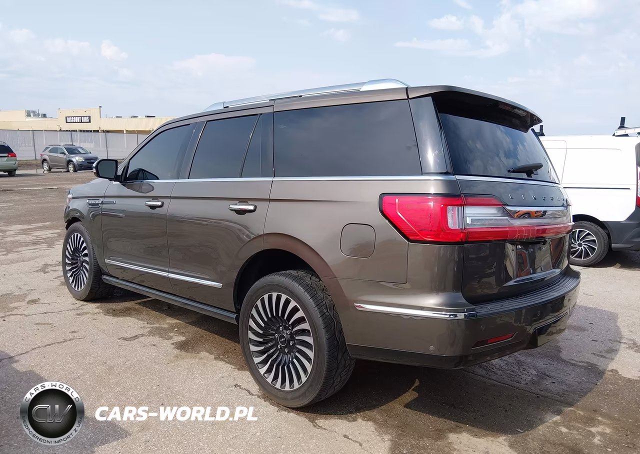 2019 Lincoln Navigator Black Label VIN:5LMJJ2TTXKEL10397 - 3