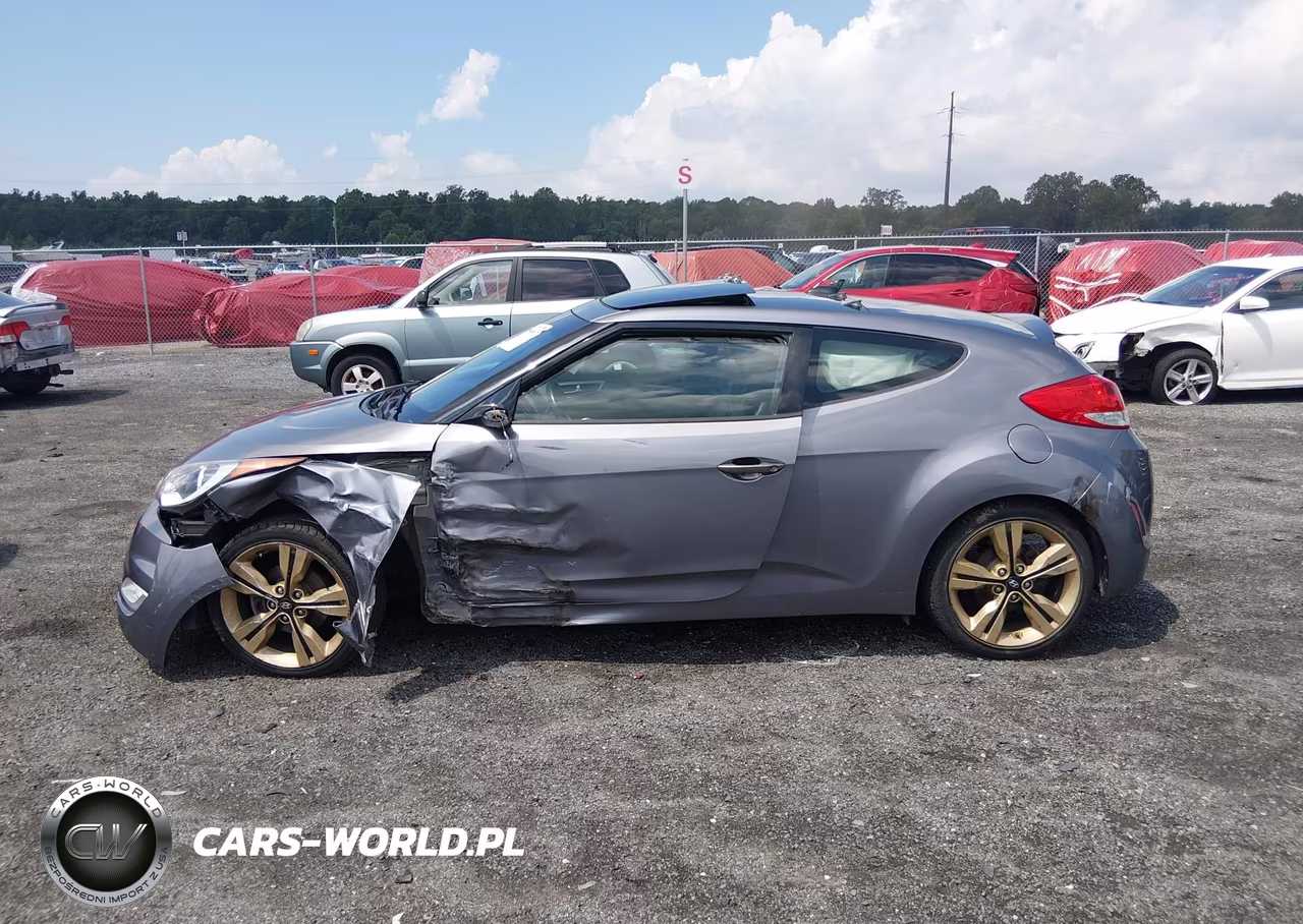 2016 Hyundai Veloster VIN:KMHTC6AD7GU267580 - 14