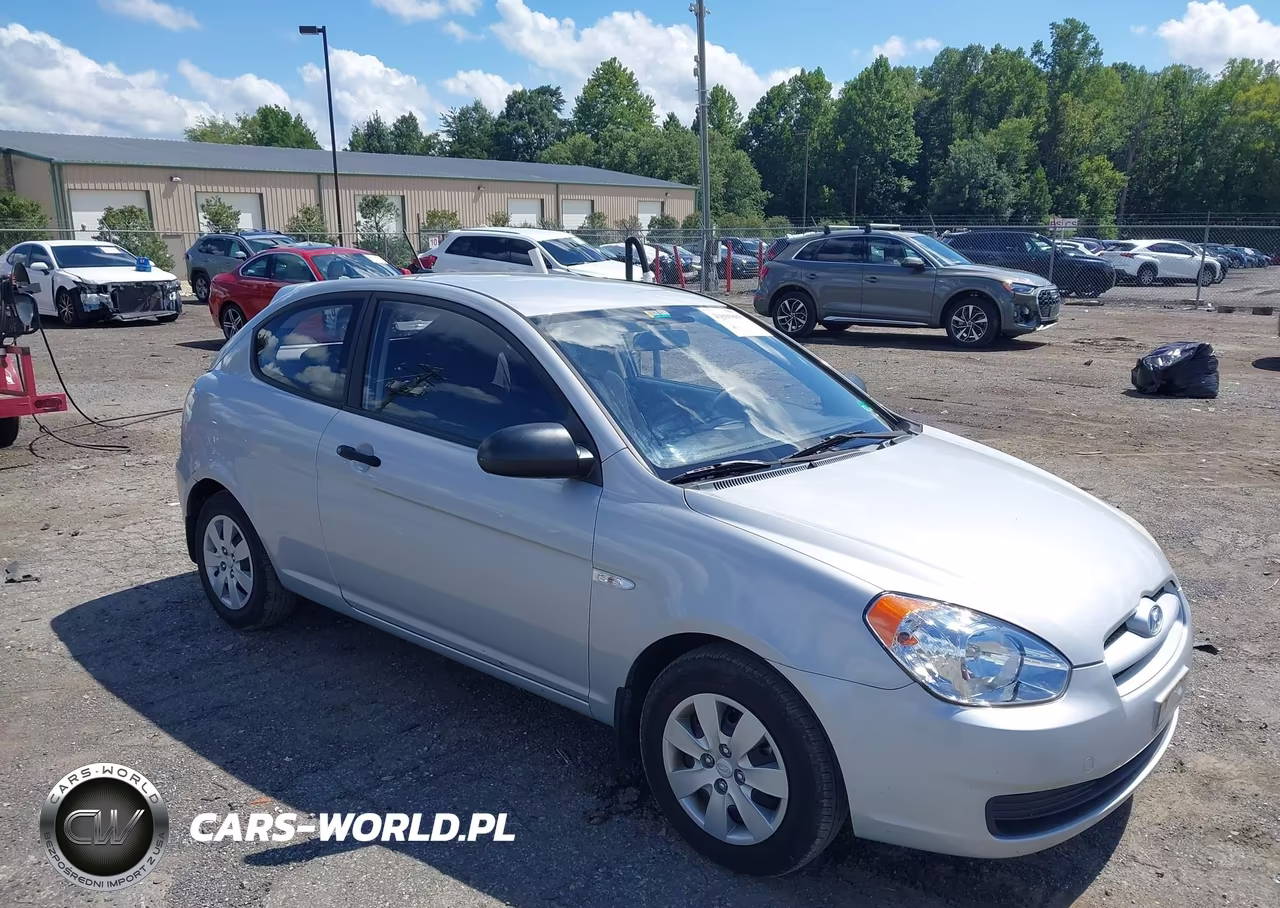2009 Hyundai Accent Gs VIN:KMHCM36C59U116820 - 1