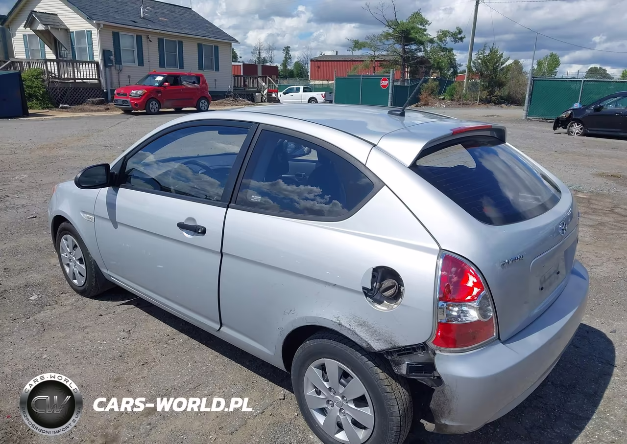 2009 Hyundai Accent Gs VIN:KMHCM36C59U116820 - 3