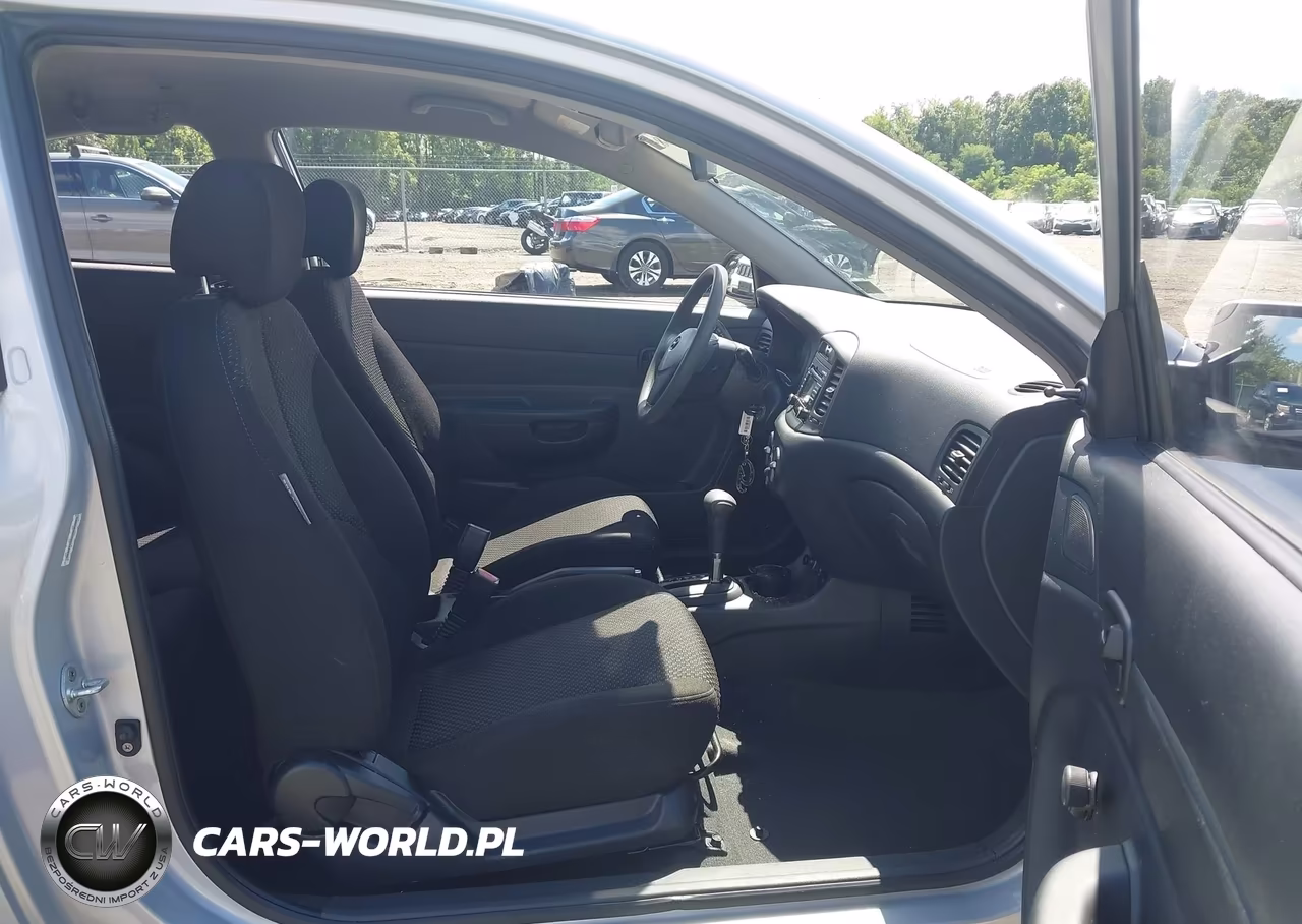 2009 Hyundai Accent Gs VIN:KMHCM36C59U116820 - 5