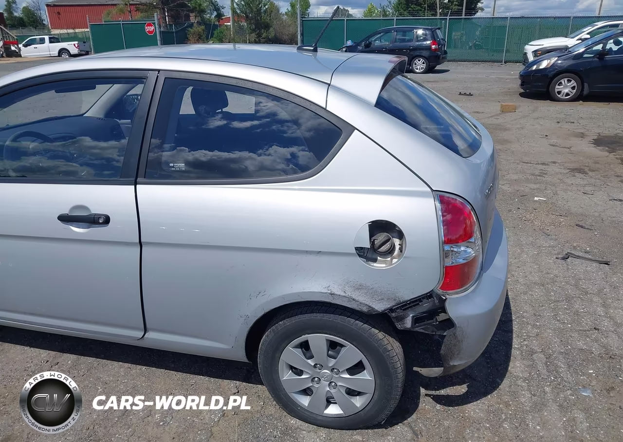 2009 Hyundai Accent Gs VIN:KMHCM36C59U116820 - 6