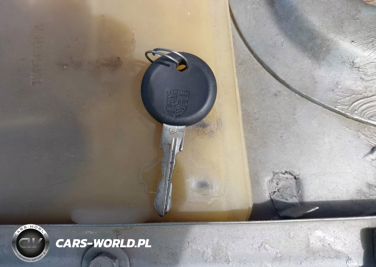 1984 Porsche 944 VIN:WP0AA0942EN465607 - 11