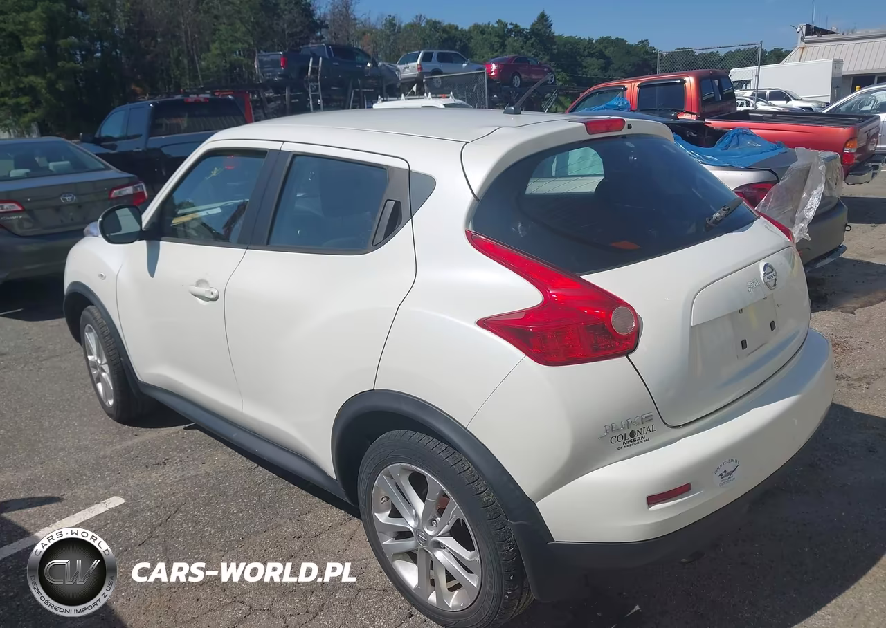 2014 Nissan Juke S VIN:JN8AF5MV4ET363675 - 3