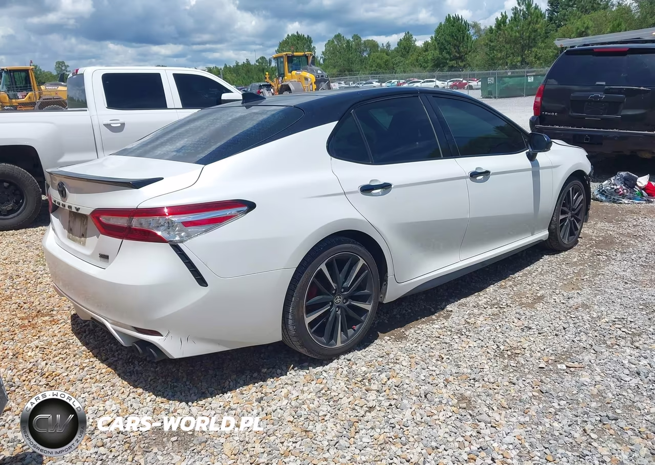 2020 Toyota Camry Xse VIN:4T1K61AK8LU361417 - 4