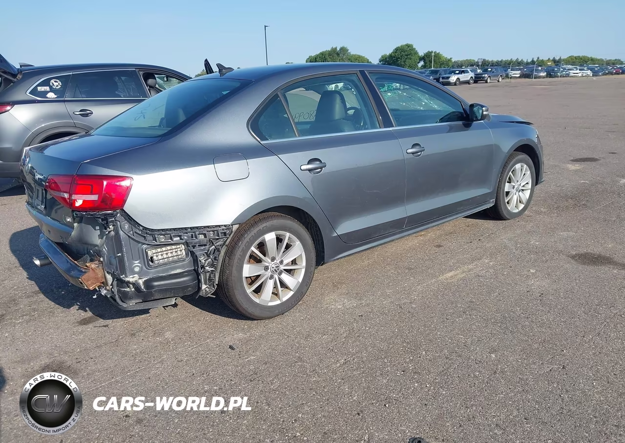 2015 Volkswagen Jetta 2.0L Tdi Se VIN:3VWLA7AJ8FM287777 - 4