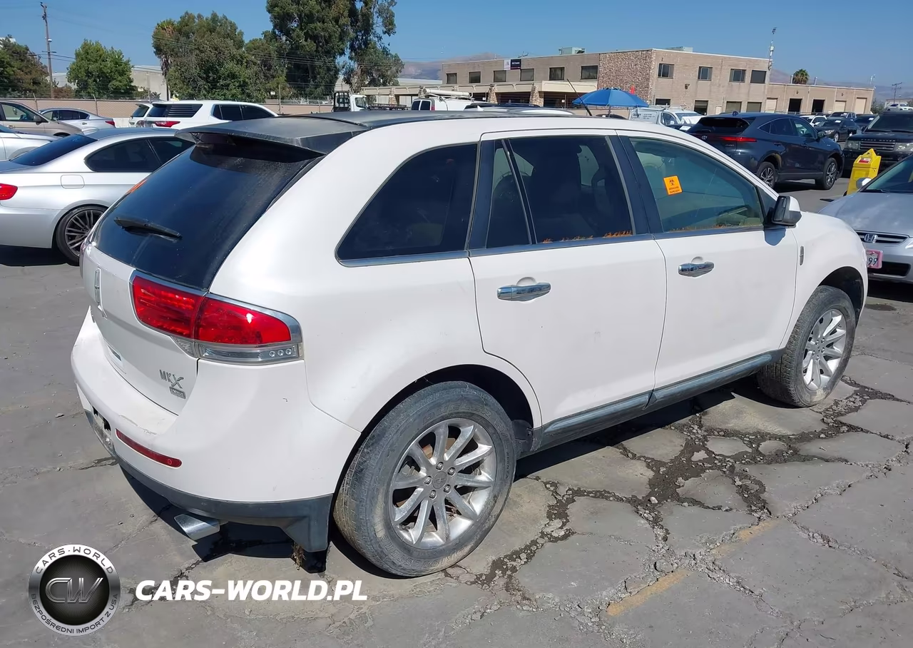 2011 Lincoln Mkx VIN:2LMDJ8JK4BBJ21192 - 4