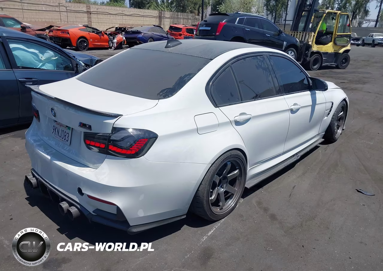 2018 BMW M3 VIN:WBS8M9C59J5L00569 - 4
