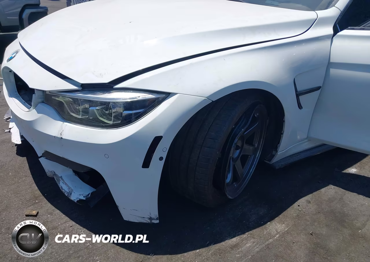 2018 BMW M3 VIN:WBS8M9C59J5L00569 - 6