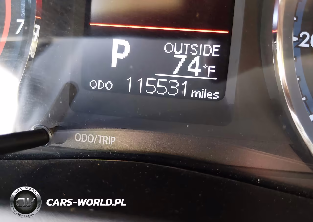 2018 Toyota Corolla Le VIN:5YFBURHE5JP788671 - 16